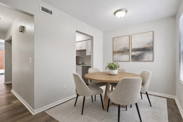 Wingate dining room photo 2